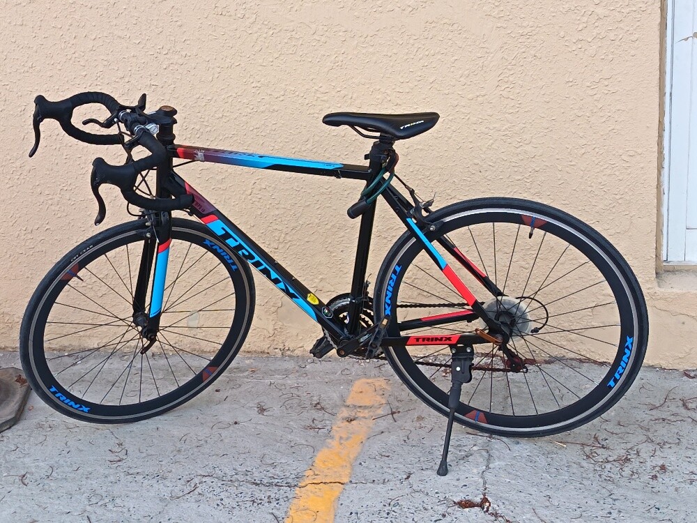TRINX ROAD bike for sale Excellent - 1
