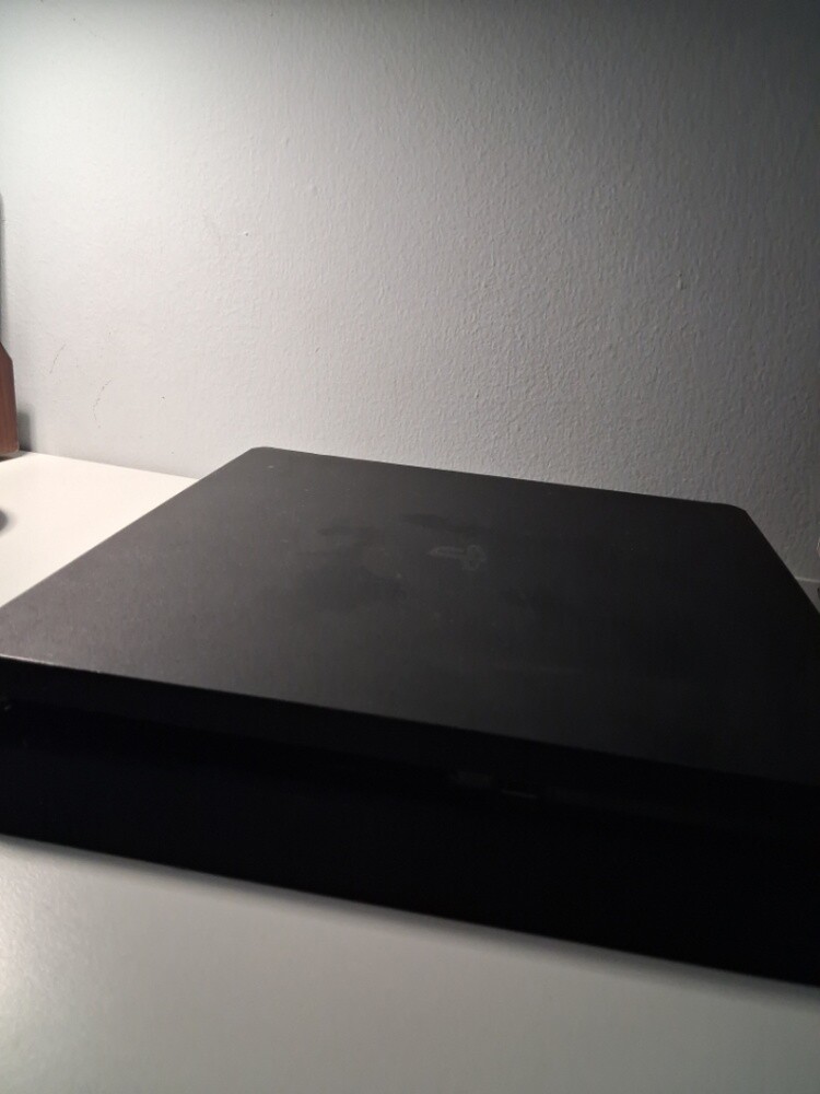 Sony 4 - 1