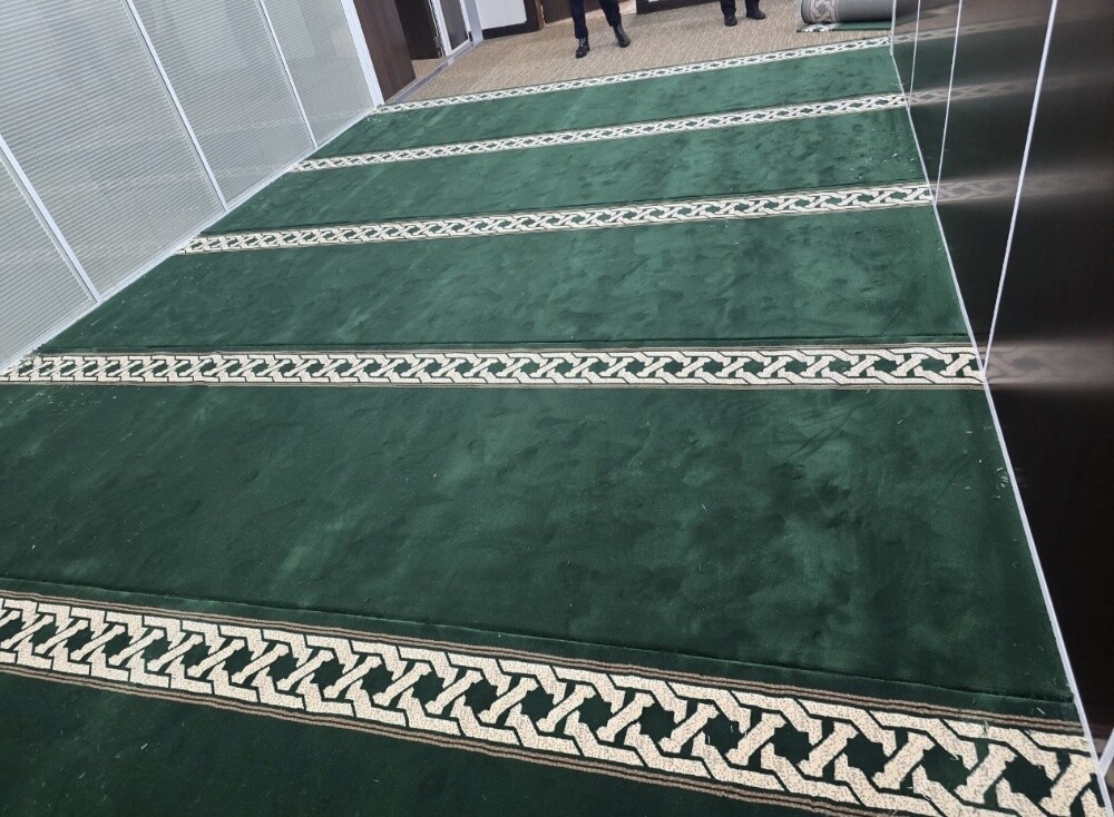 Mosque carpet, prayer carpet - 2