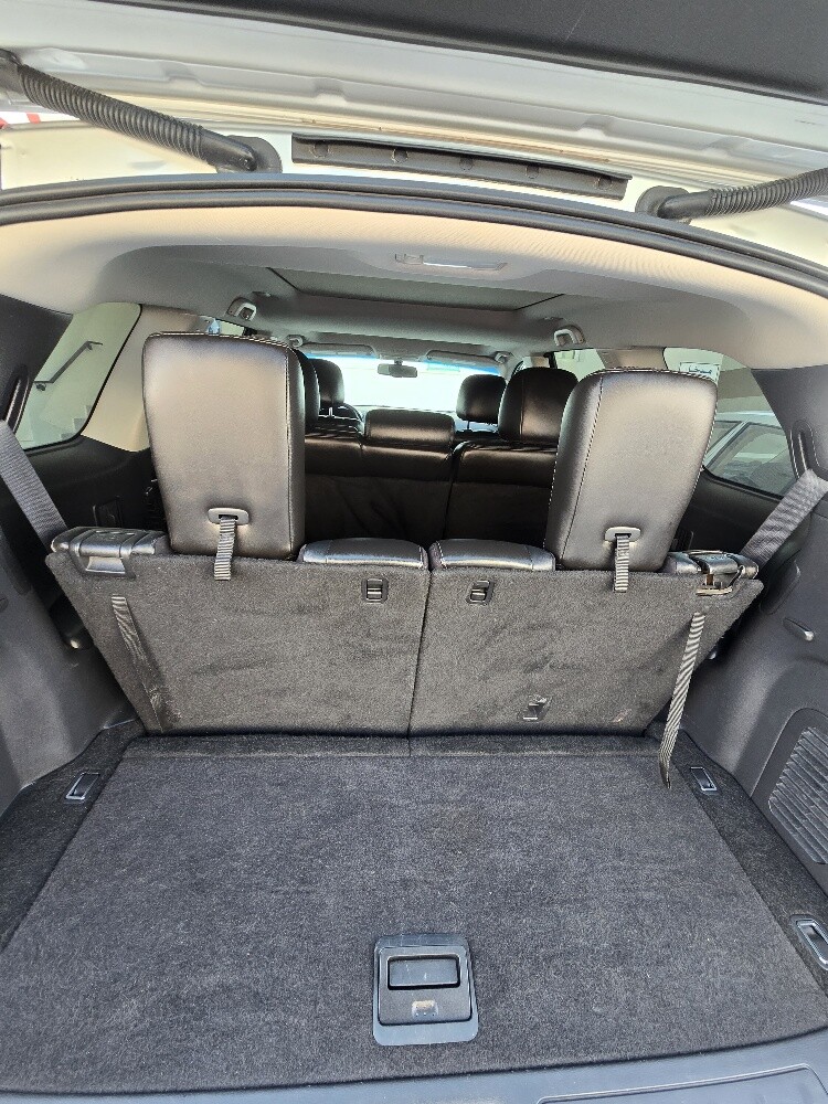 Nissan Pathfinder Full options - 5