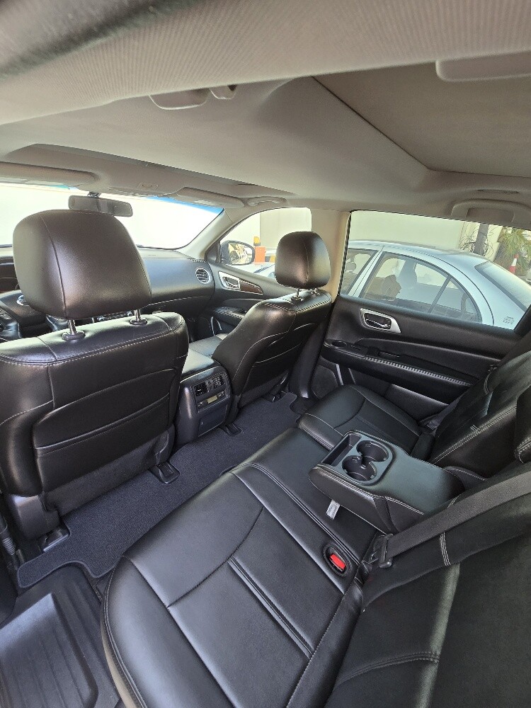 Nissan Pathfinder Full options - 6