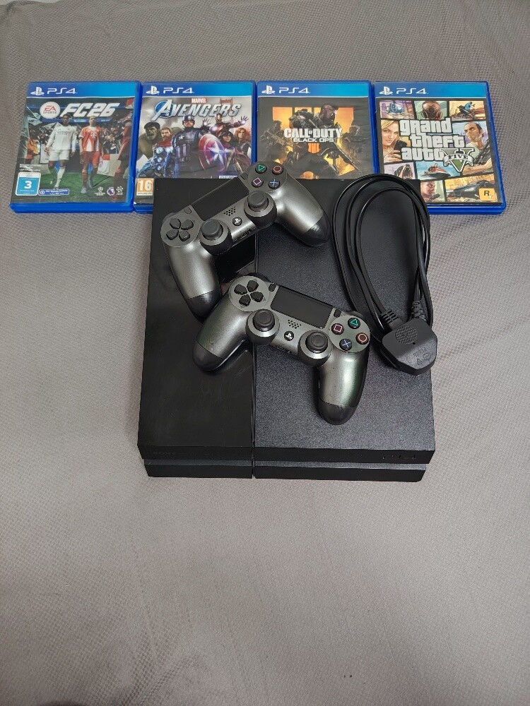 Ps4 in exelent condition nagotiable - 1