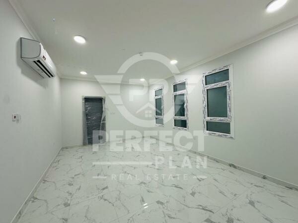 Apsrtment 3bhk unfurnished - 4