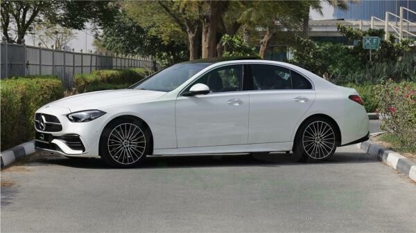 2026 Mercedes-Benz C 200 Premium - 2
