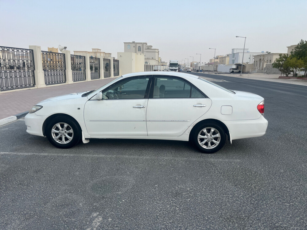 Toyota Camry  - 4