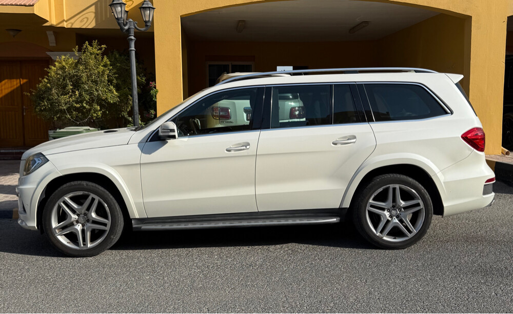 Pristine 2014 Mercedes-Benz GL 500 - 2