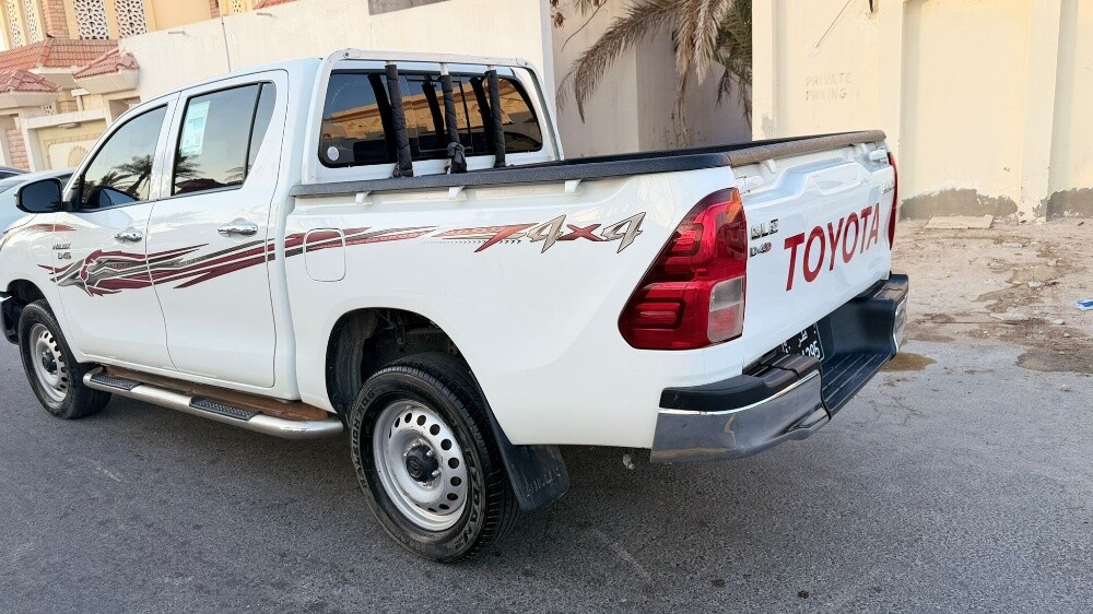 Toyota Hilux 2024 Double cab Diesel - 11