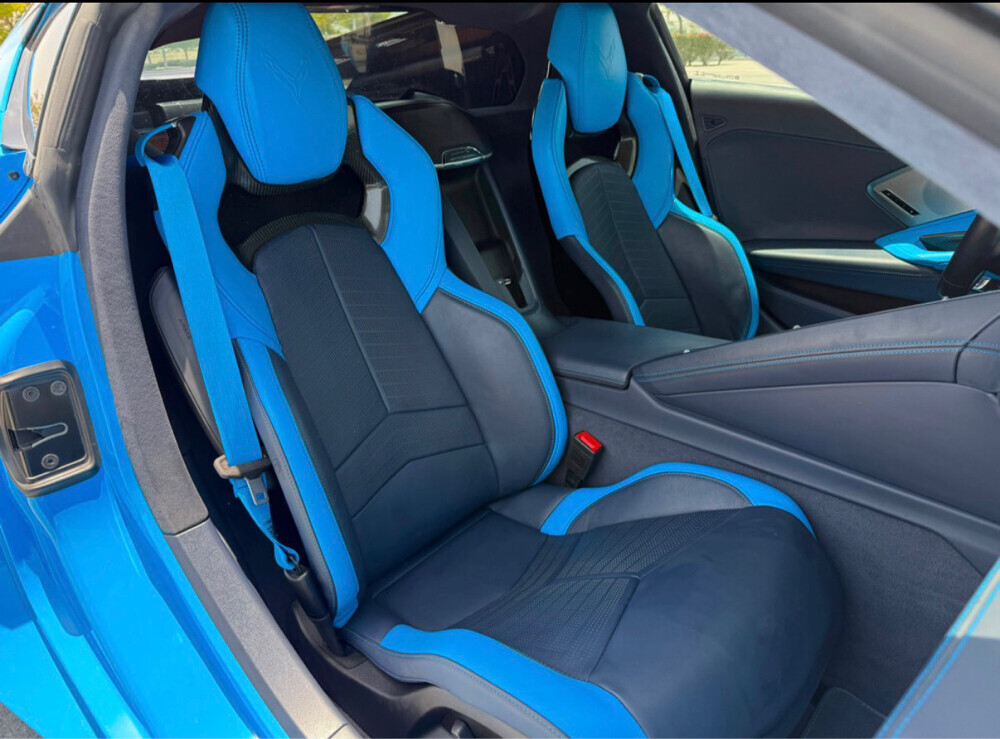 corvette C8 3 LT low mileage  - 11