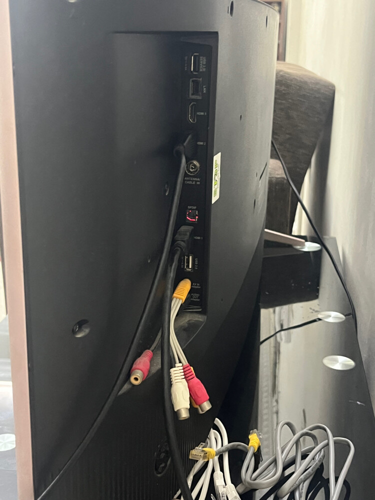 TCL 4K HD 55 INCH - 2