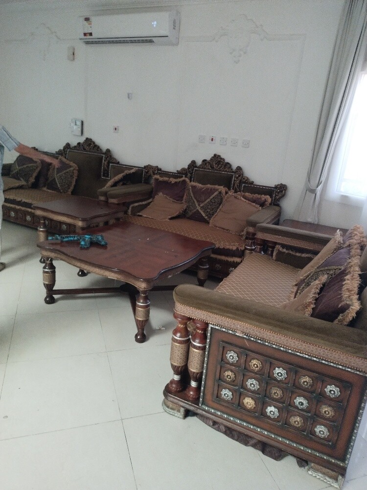 sofa and table - 3