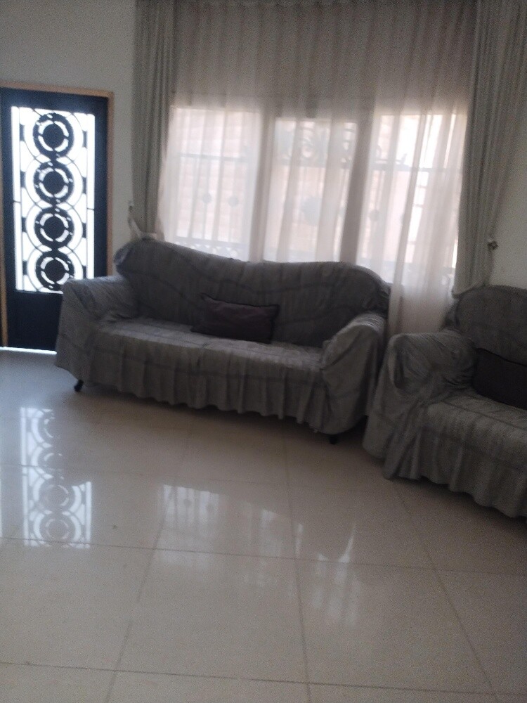 sofa and table - 4