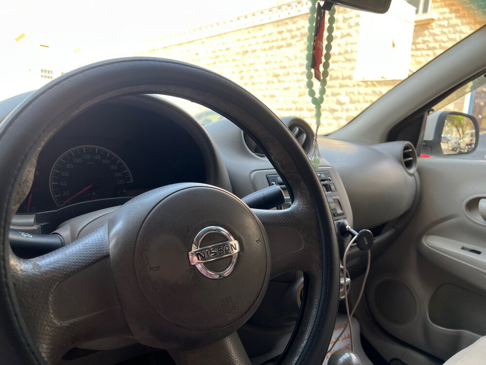 Nissan sunny 2013 - 5