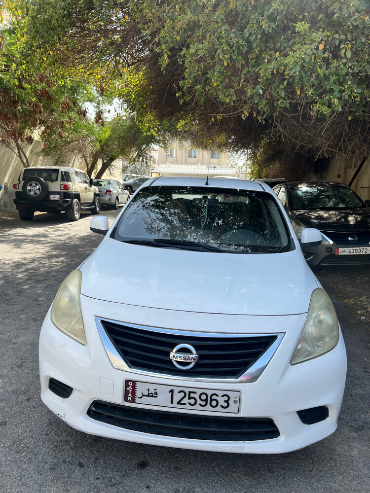 Nissan sunny 2013 - 1