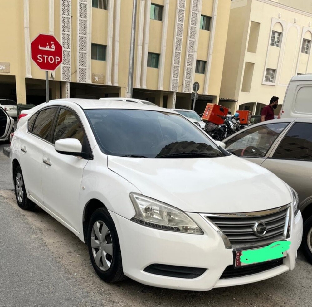 Nissan Sentra - 1
