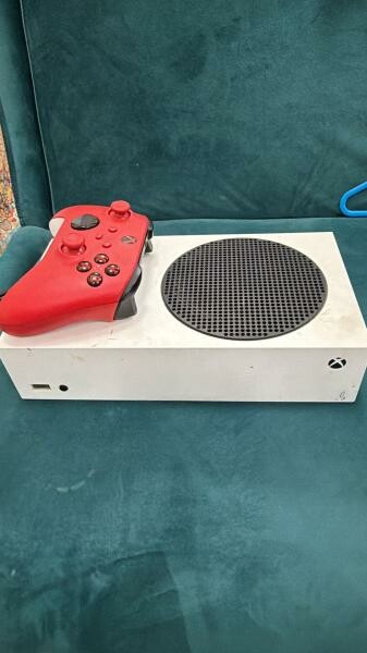 XBOX SERIES S FOR URGENT SALE - 2