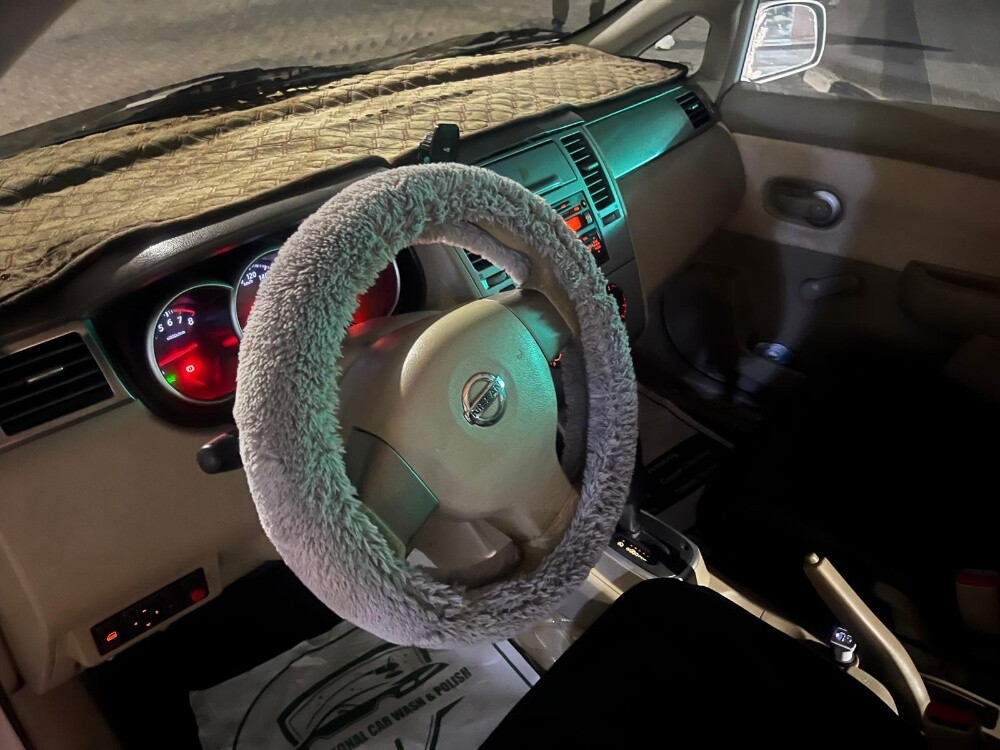 NISSAN TIIDA 2011 - 3
