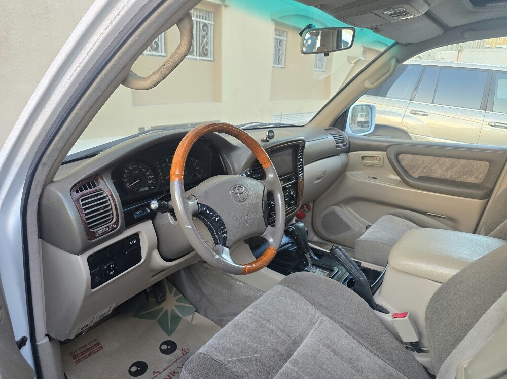 Toyota land cruiser vxr v8 - 11