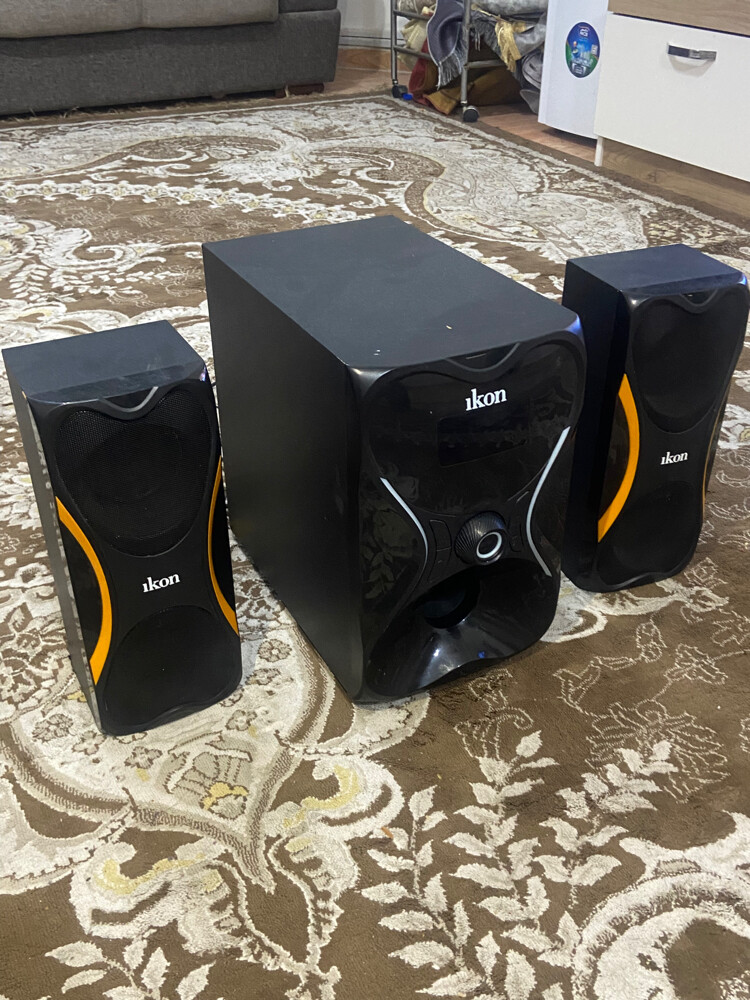سبيكر ايكون مع الأغراض الزايدة  - 1