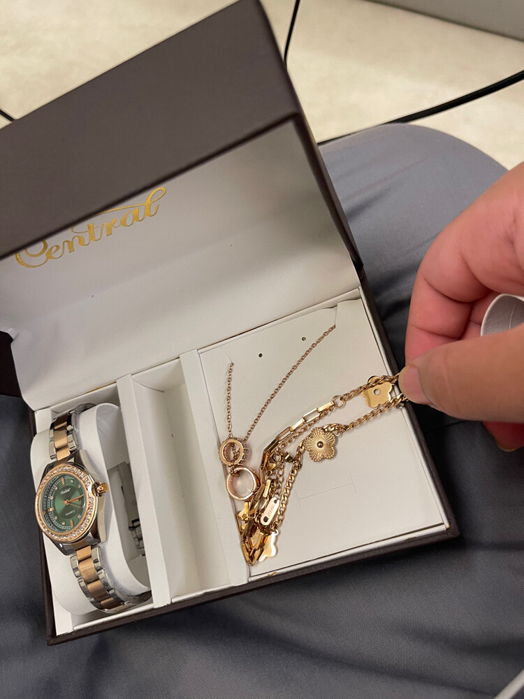 Brand New Women's Central Watch & J - 5