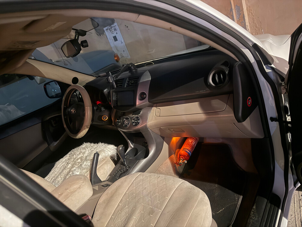 Toyota RAV4 - 5