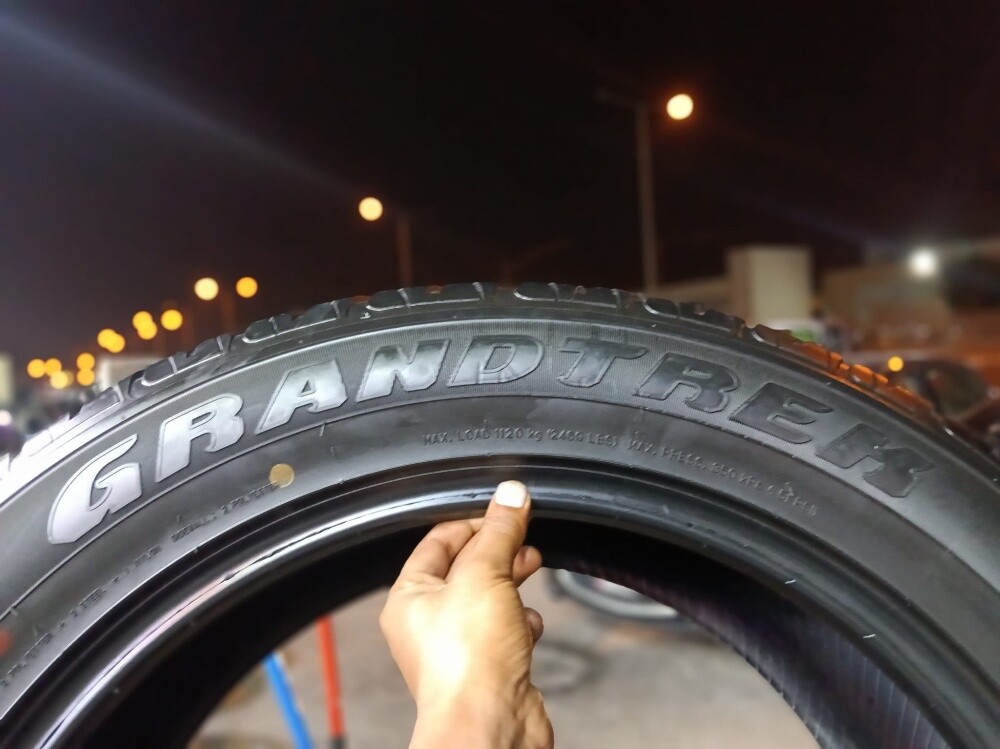 285/50/R20.Dunlop brand - 4