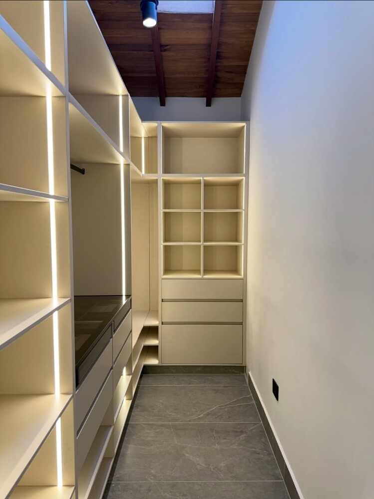 Tv and cabinet unit. - 16
