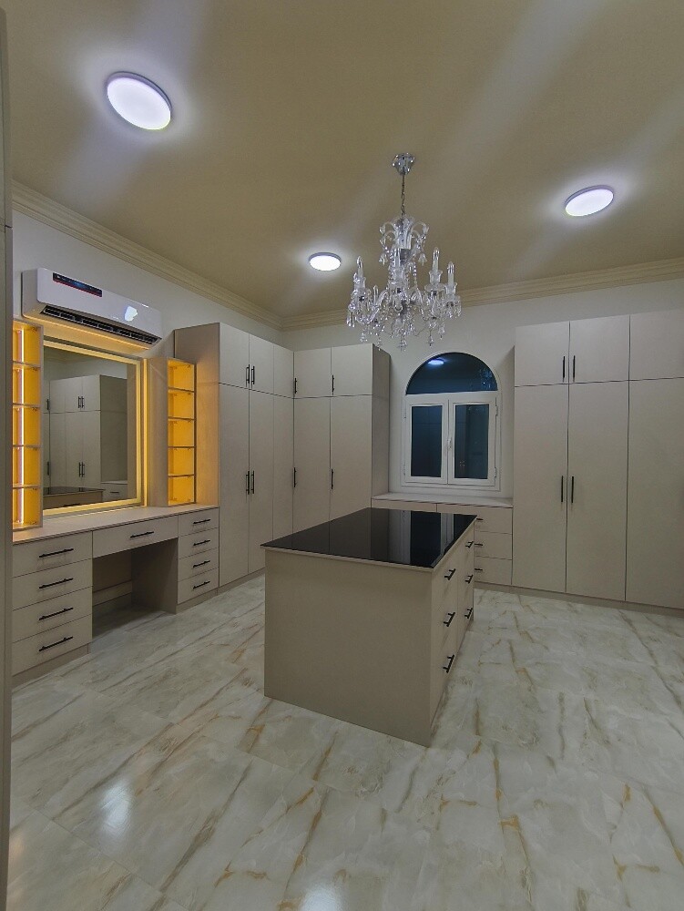 Tv and cabinet unit. - 11