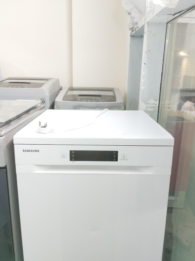 Samsung Dishwasher For sale Clean - 7