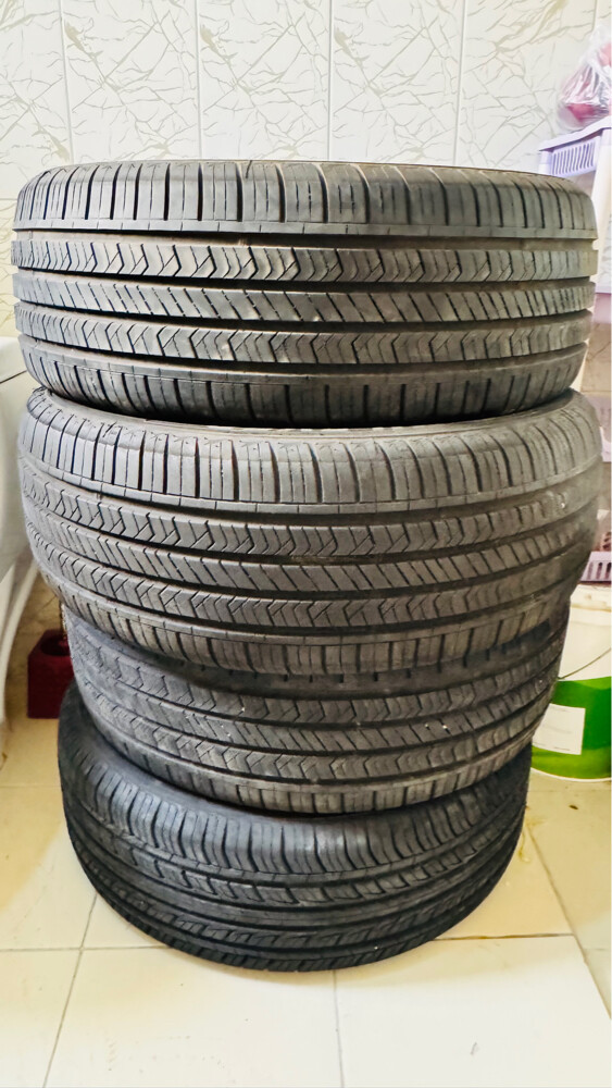Kia Sporta car tires - 2