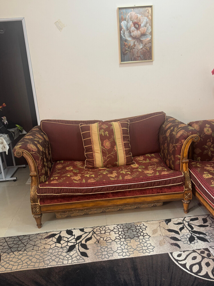 2 كنبة / أريكة / وسادة - 1