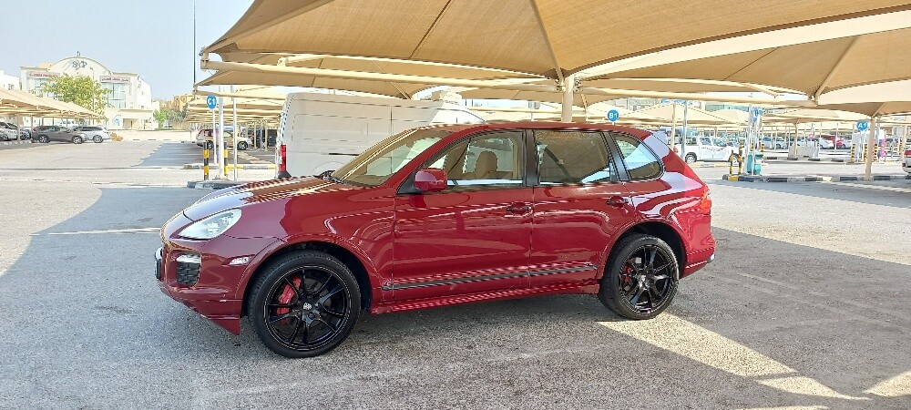 Porsche Cayenne GTS - 10