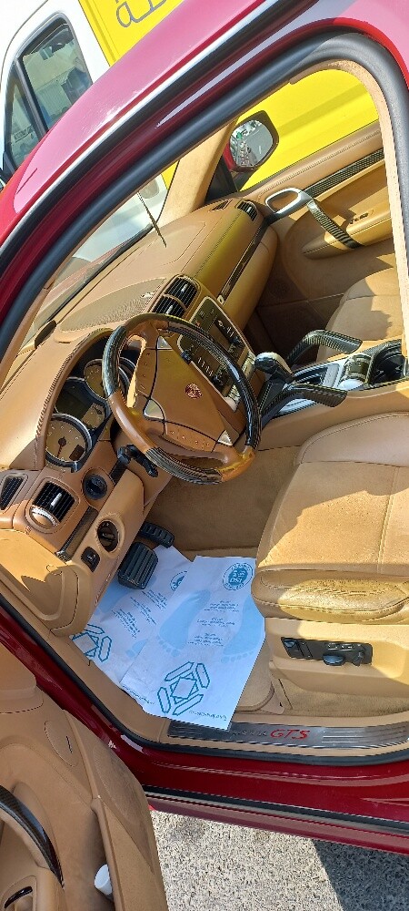 Porsche Cayenne GTS - 5