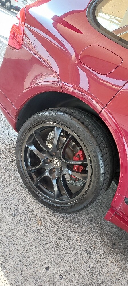 Porsche Cayenne GTS - 7