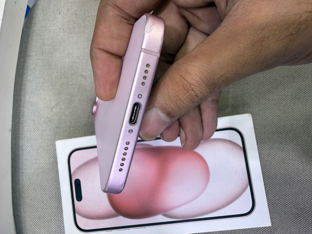 I Phone 15 plus  - 5