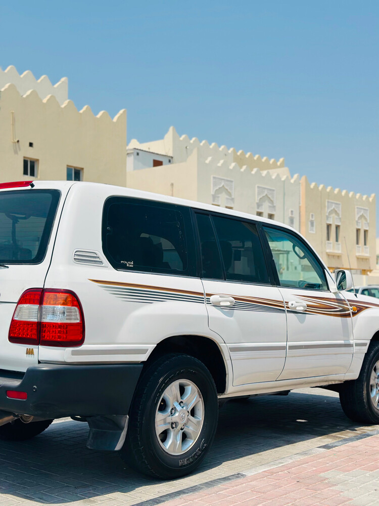 Toyota Land Cruiser - 5