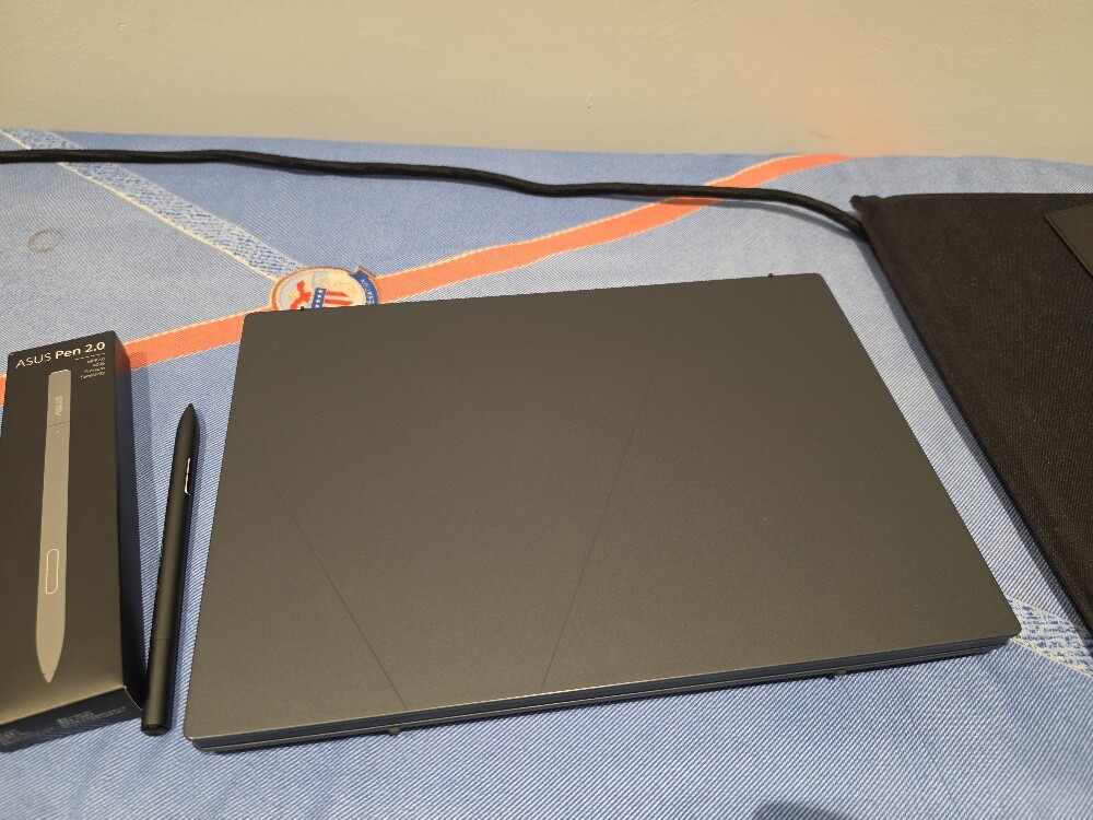 ASUS Zenbook Duo (2024)- Dual 14" - 8