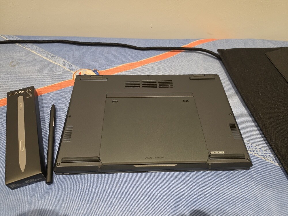 ASUS Zenbook Duo (2024)- Dual 14" - 7