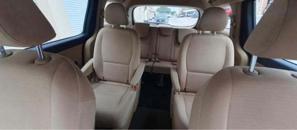 Kia Carnival 2019 Perfect condition - 7