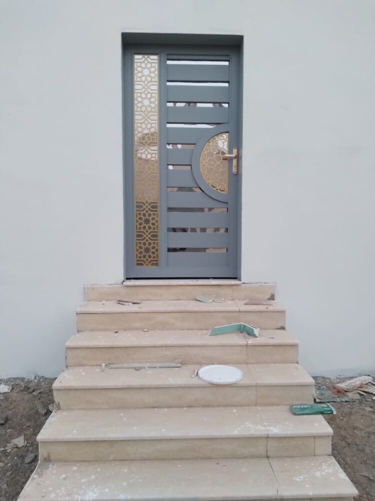 نقوم بجميع الحدادة ترتيب وتركيب ا - 5