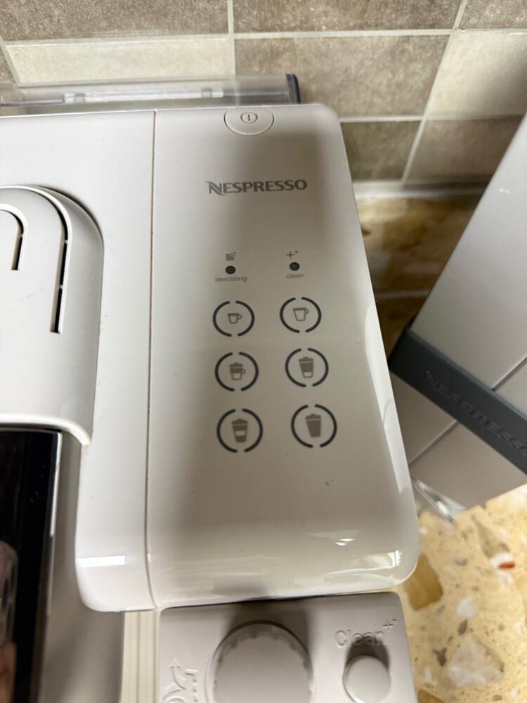 Nespresso Lattissima Touch - 2