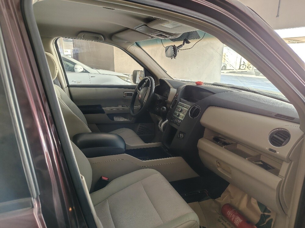 Honda pilot 2009 family used - 4