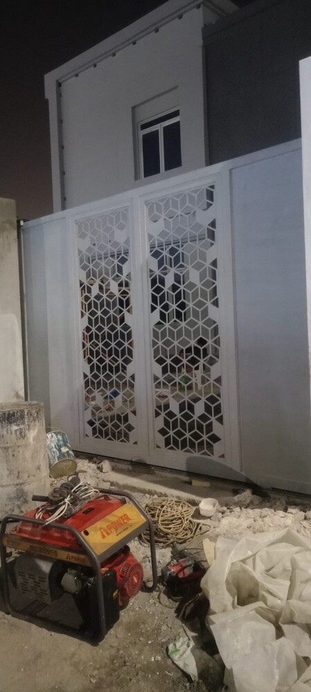 نقوم بجميع اعمال الحدادة تركيب ا - 1