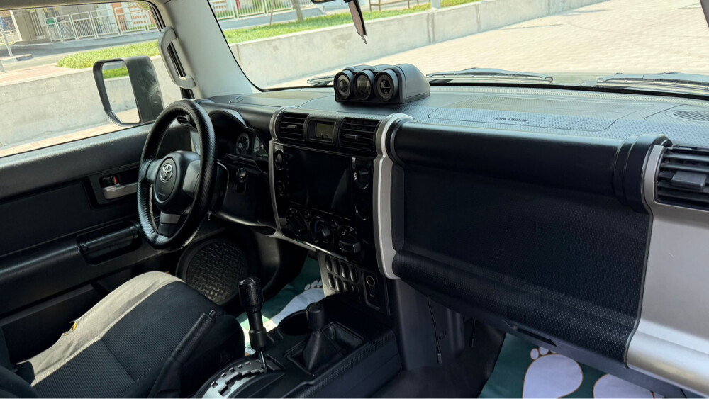 FJ CRUISER FOR SALE - 10