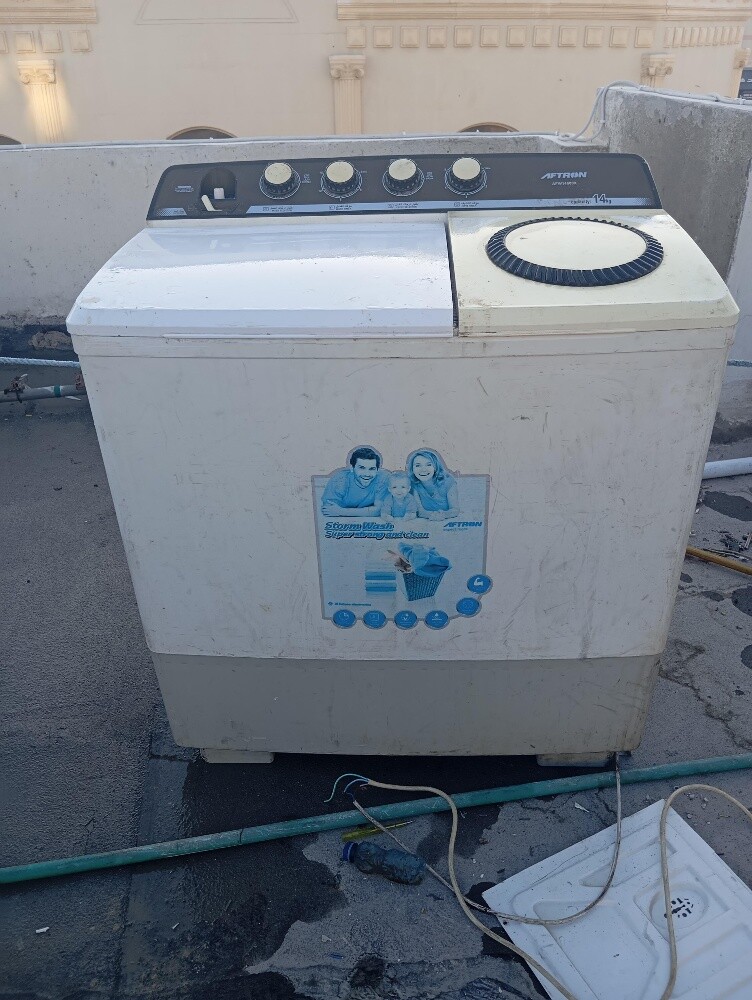 WASH AND DRIER MACHINE SEMI AFTROON - 1