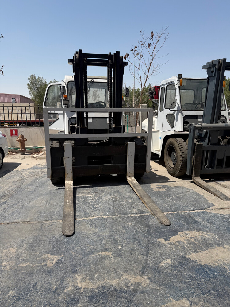 TCM 8-Ton Diesel Forklift for Sale - 9