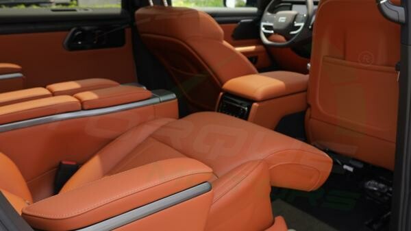2026 ROX 01 VIP AWD Plug-in Hy - 11