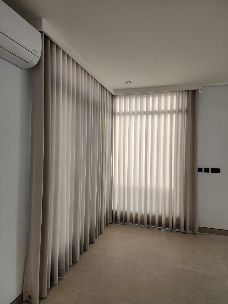 Curtains - 3