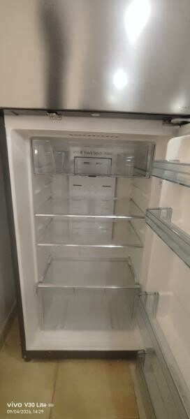 Hitachi fridge 330 liter - 3
