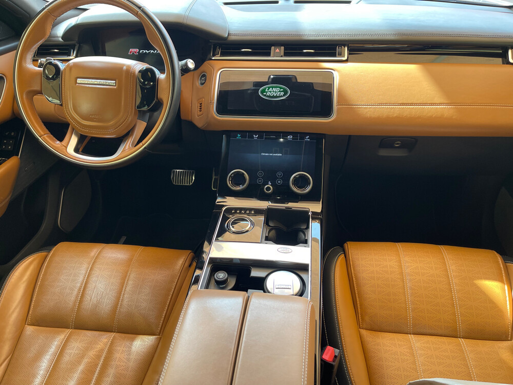 Range Rover is in great condition - 8