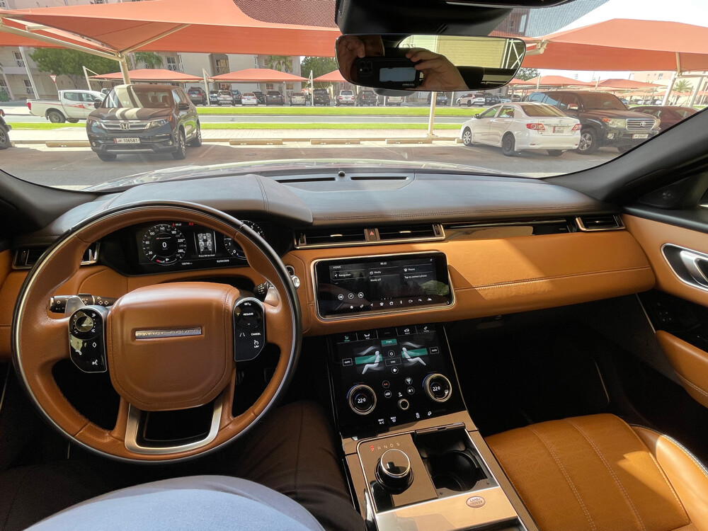 Range Rover is in great condition - 7
